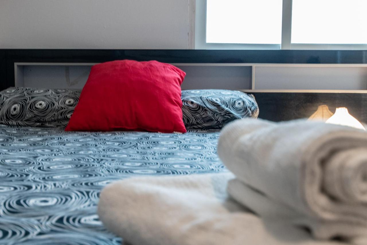 Apartamento La Perla Flamenca Кадис Екстериор снимка